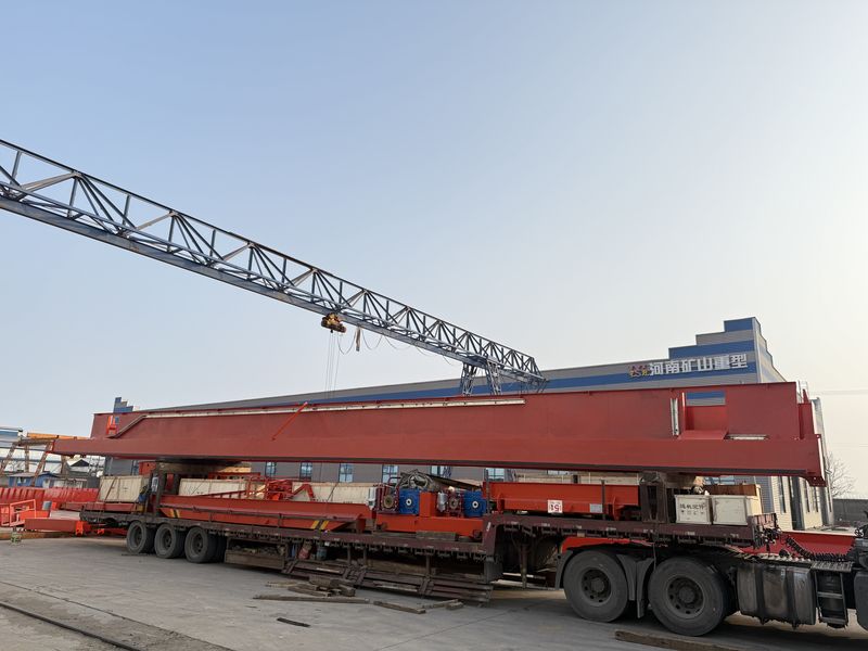 歐式雙梁QDX25/5T-22.5M、電動單梁、電動葫蘆整車發(fā)貨